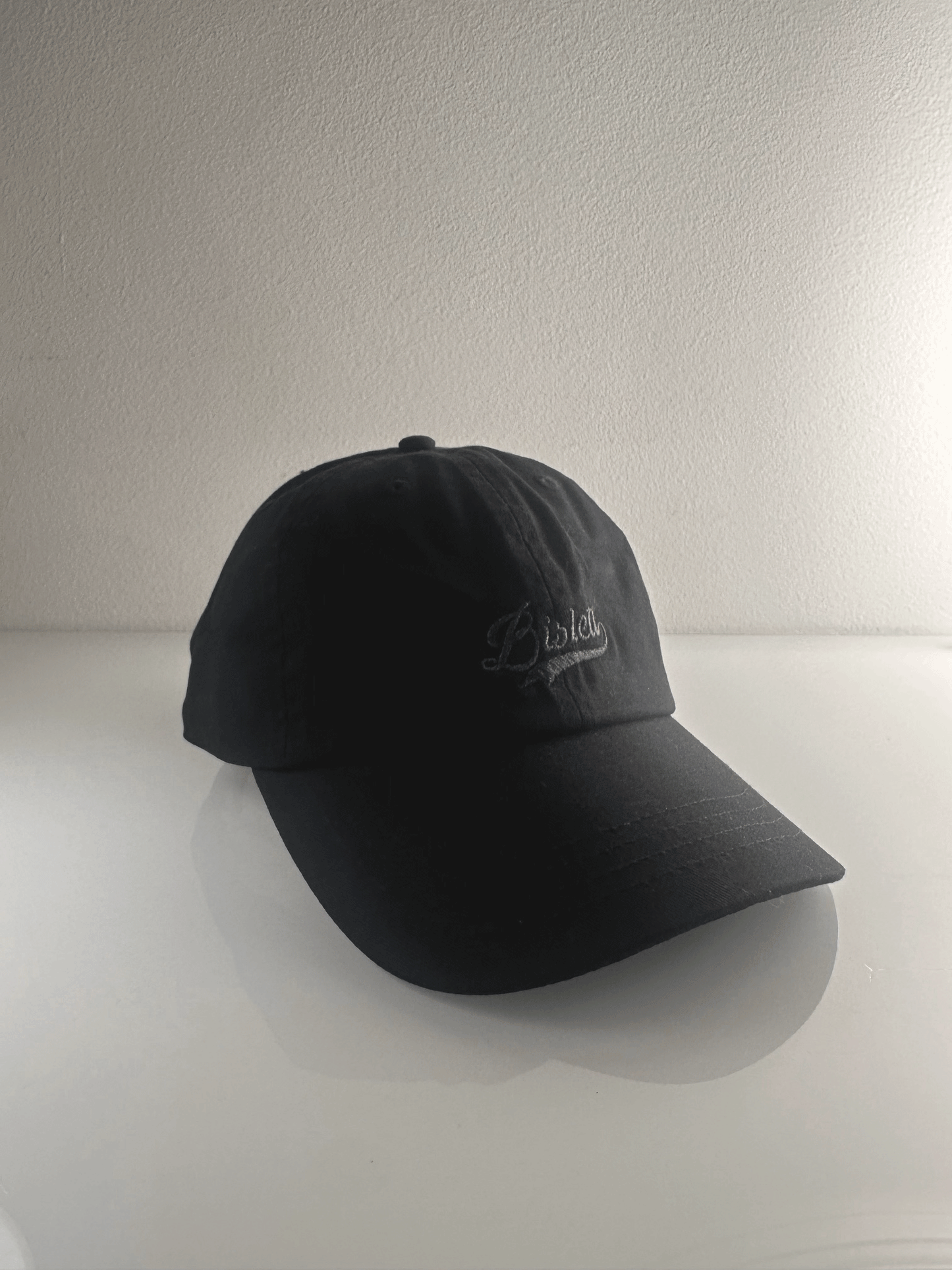 Caps - Svart med Bislett